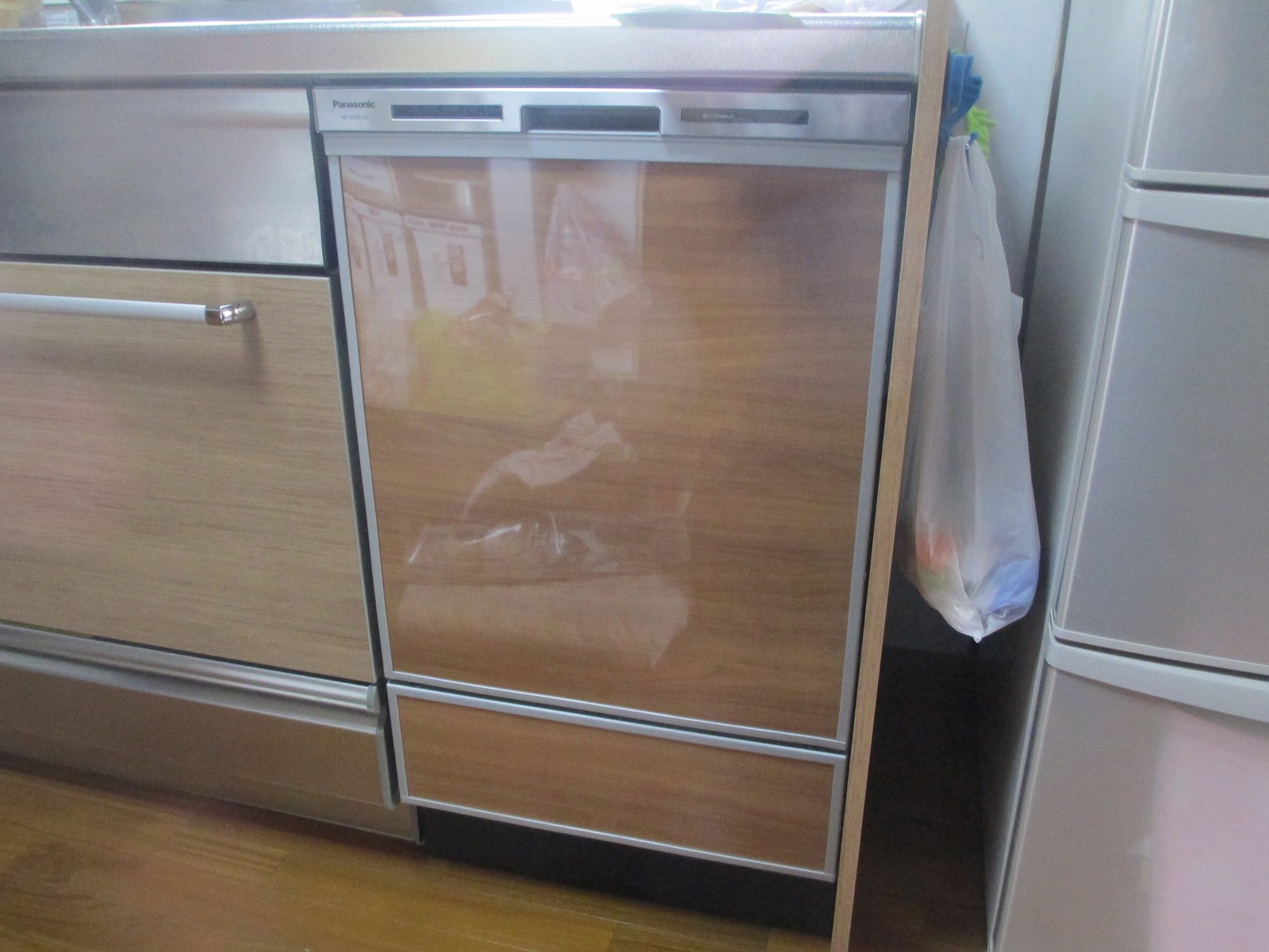 Panasonic　食器洗い乾燥機　NP-45MD6S