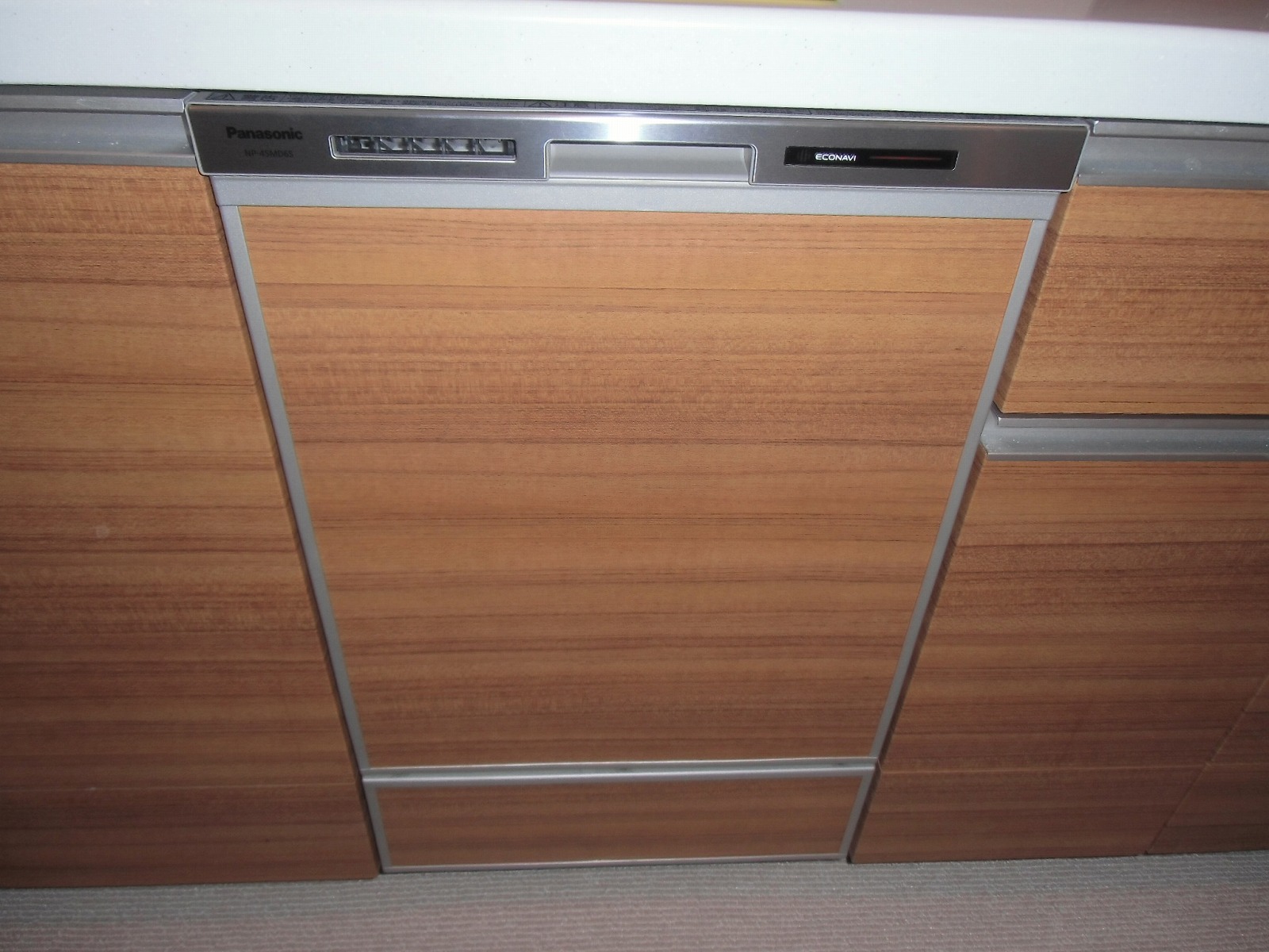Panasonic　食器洗い乾燥機　NP-45MD6S