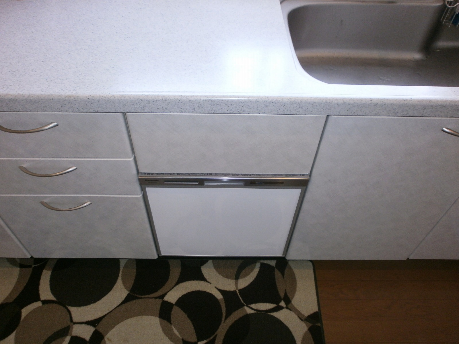 Panasonic製食器洗い乾燥機 NP-45MS6S