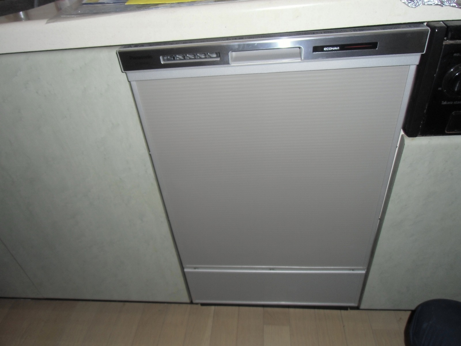 Panasonic製食器洗い乾燥機 NP-45MD6S