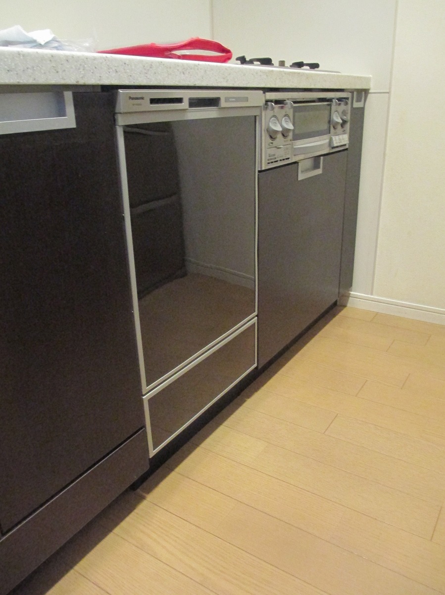 Panasonic製食器洗い乾燥機 NP-45MD6S