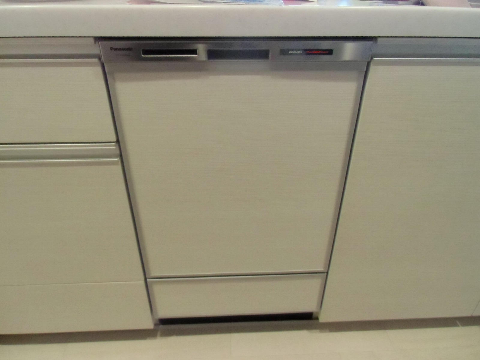 Panasonic製食器洗い乾燥機 NP-45MD6S