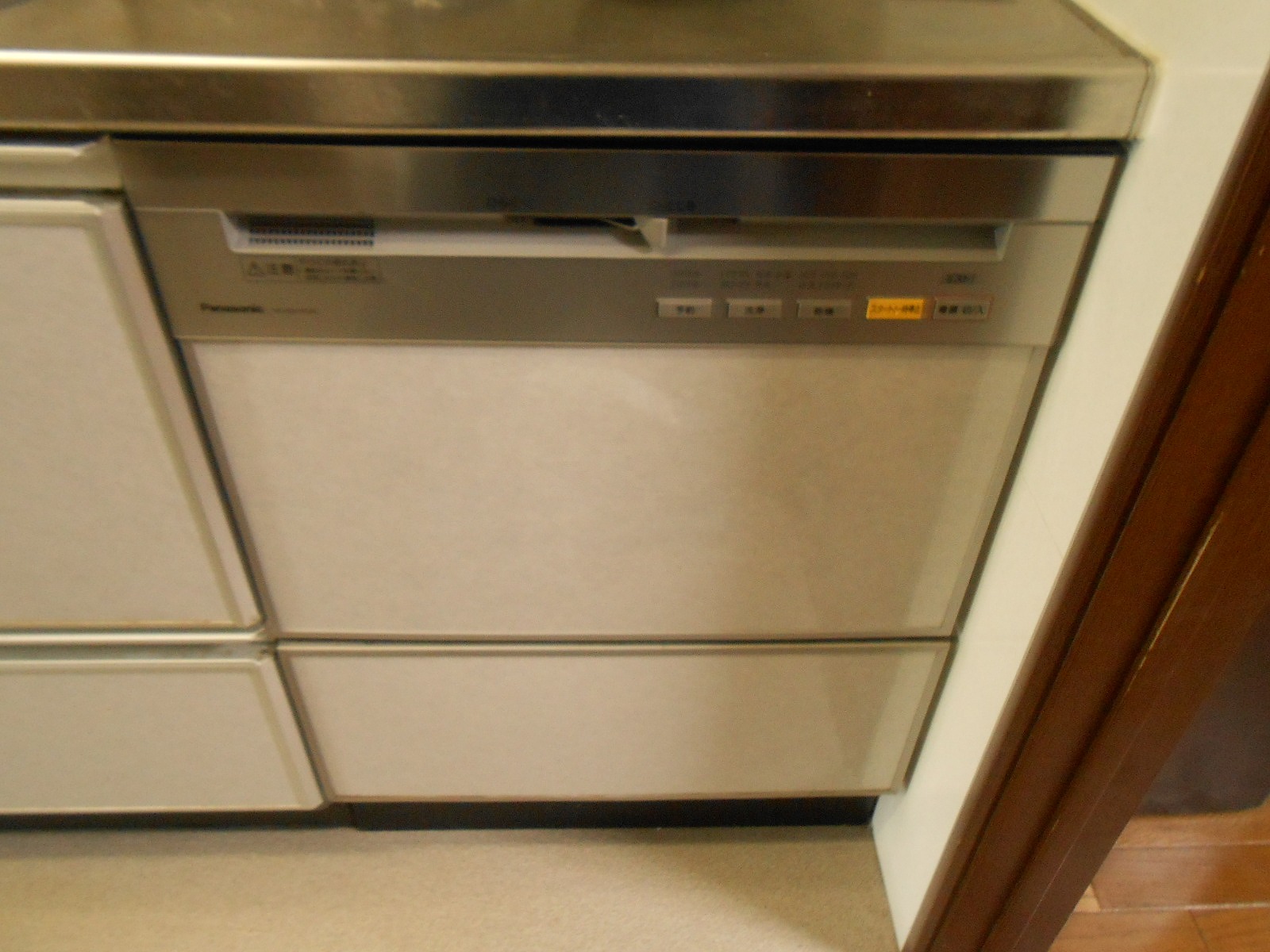 Panasonic製食器洗い乾燥機 NP-P60V1PSPS