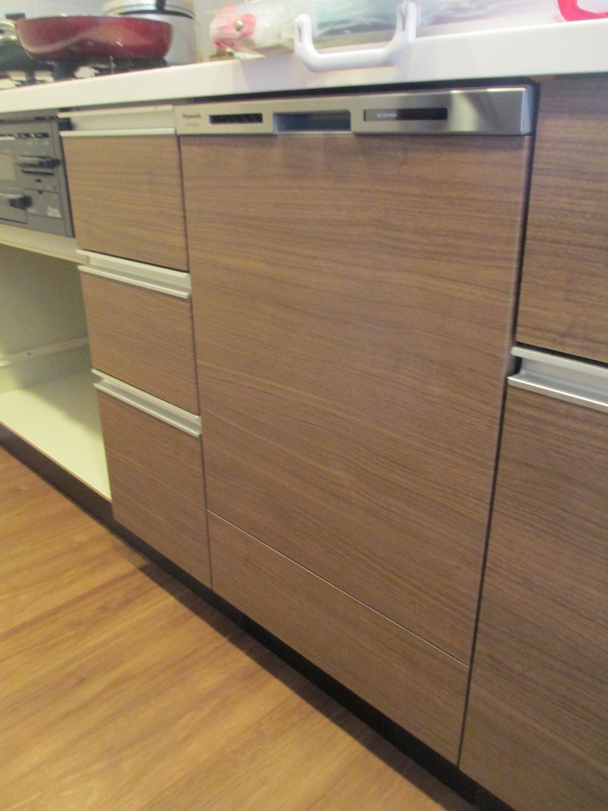 Panasonic製食器洗乾燥機　NP-45MD6W