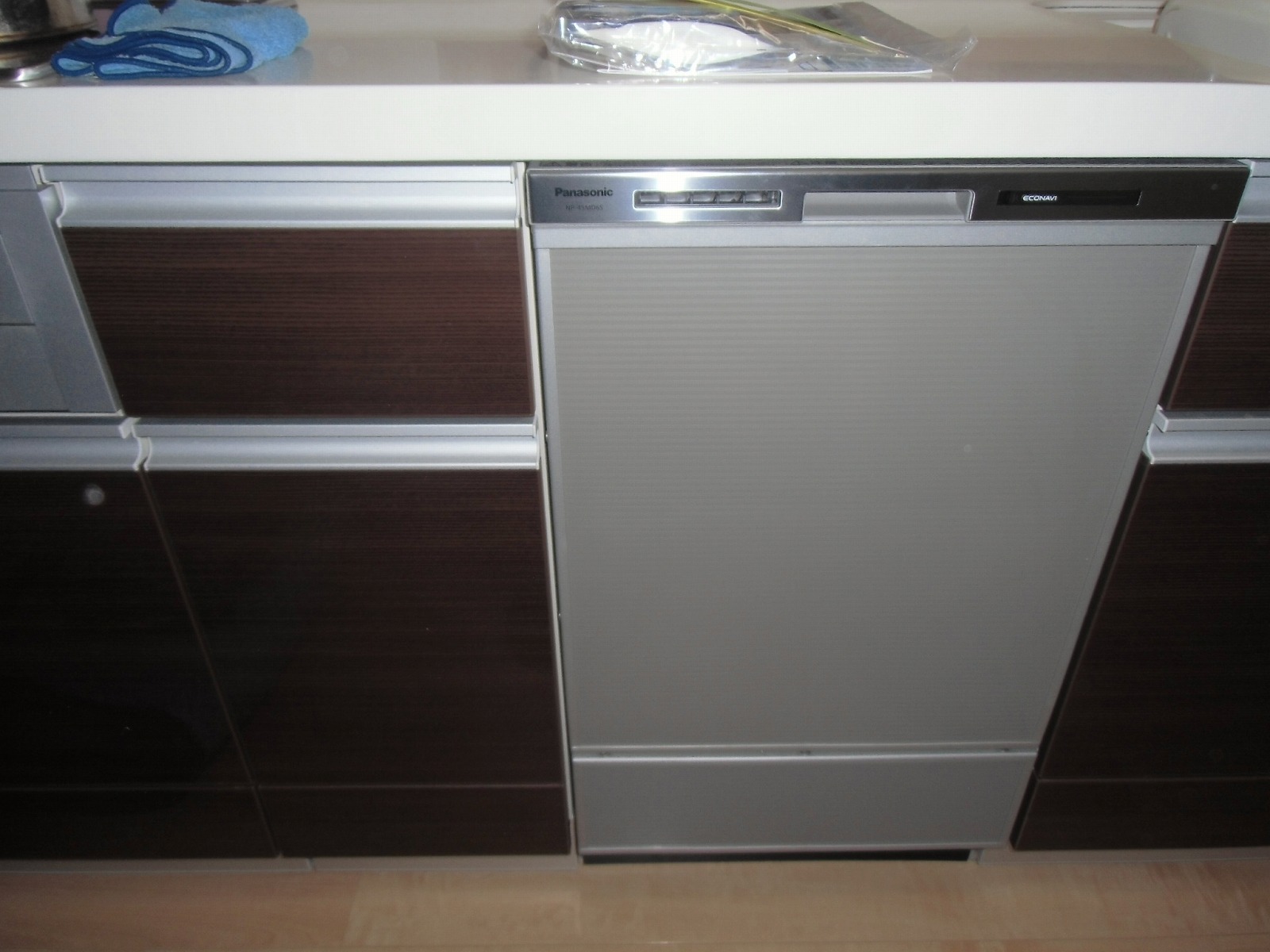 Panasonic製食器洗い乾燥機 NP-45MD6S