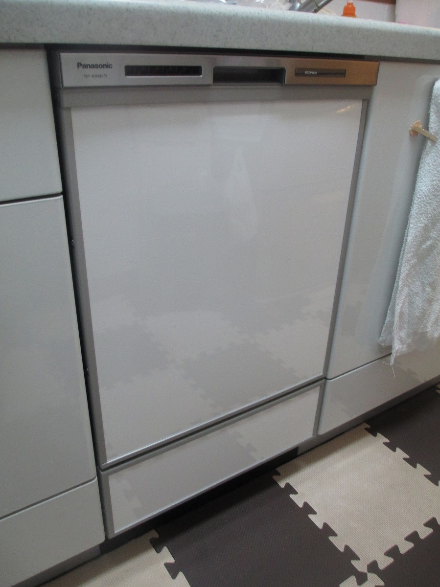 Panasonic製食器洗い乾燥機 NP-45MD6S