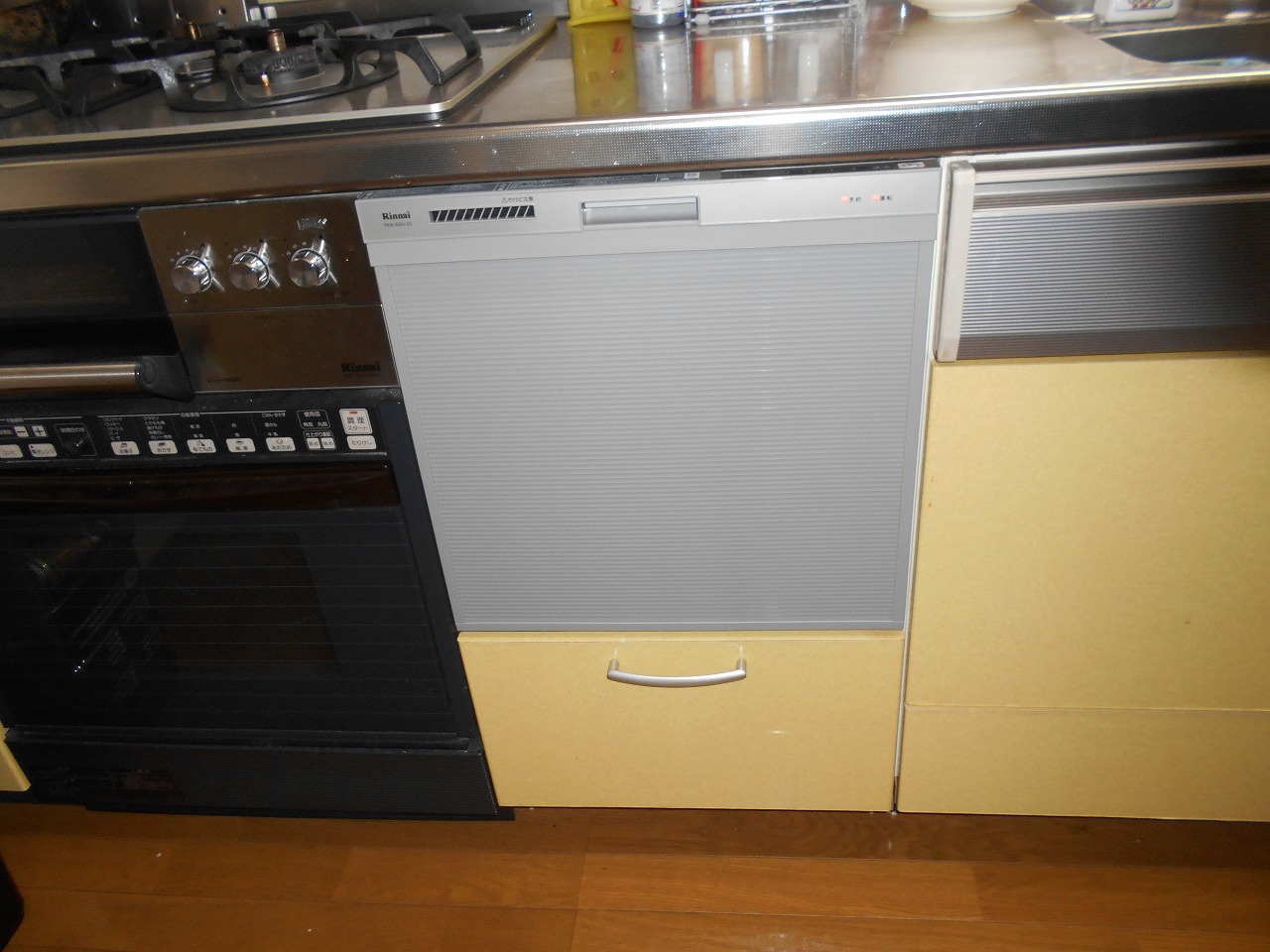 リンナイ製食器洗い乾燥機　RKW-404A-SV