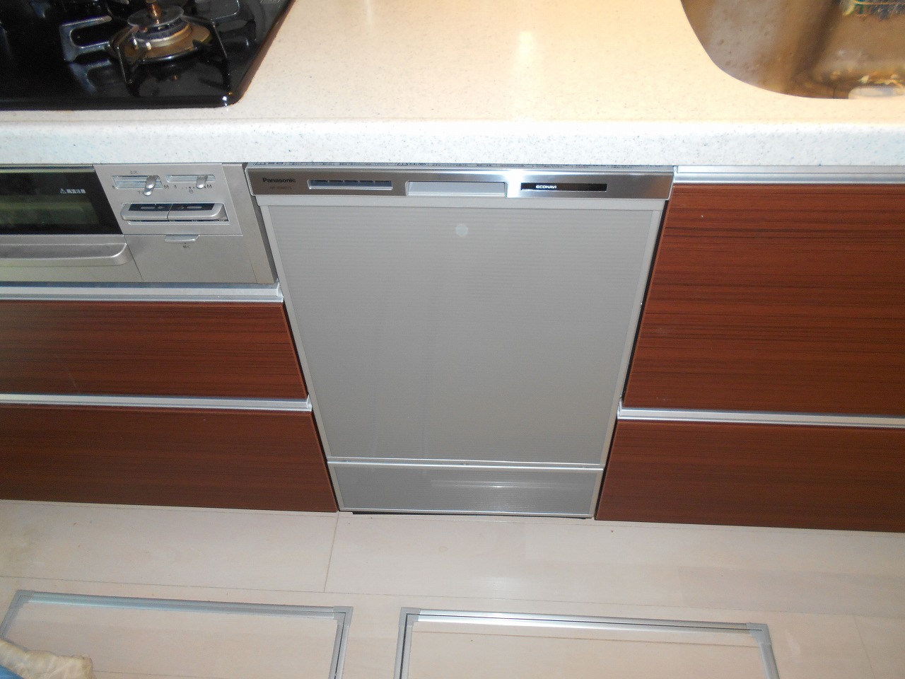 Panasonic製食器洗い乾燥機 NP-45MD7S