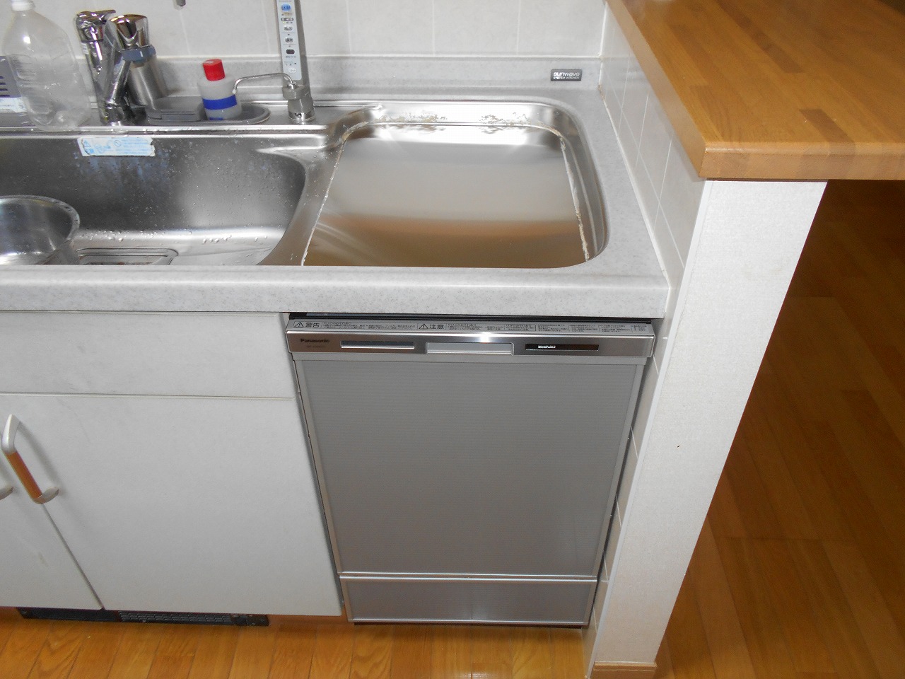 Panasonic製食器洗い乾燥機 NP-45MD7S