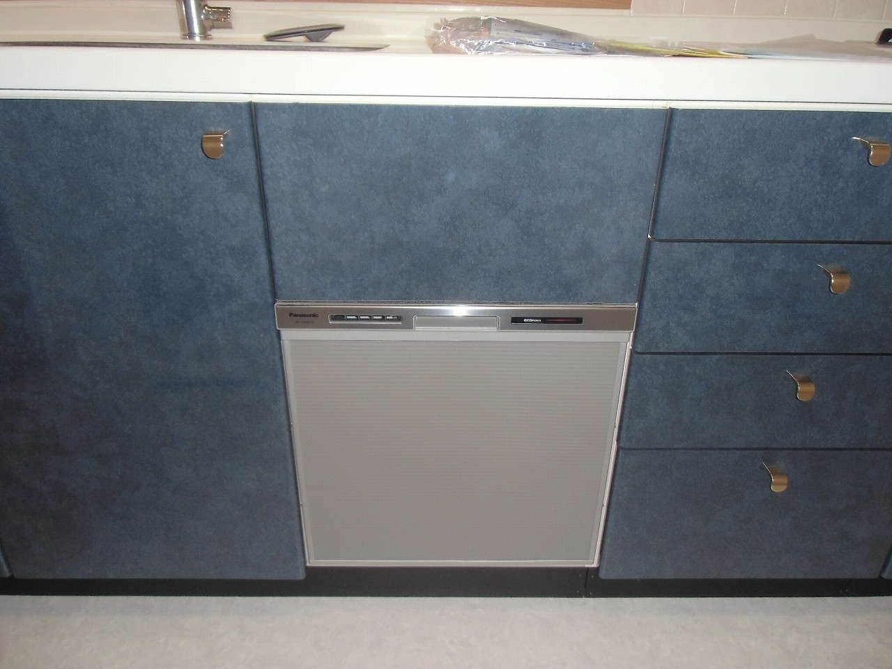 Panasonic製食器洗い乾燥機　NP-45MS7S