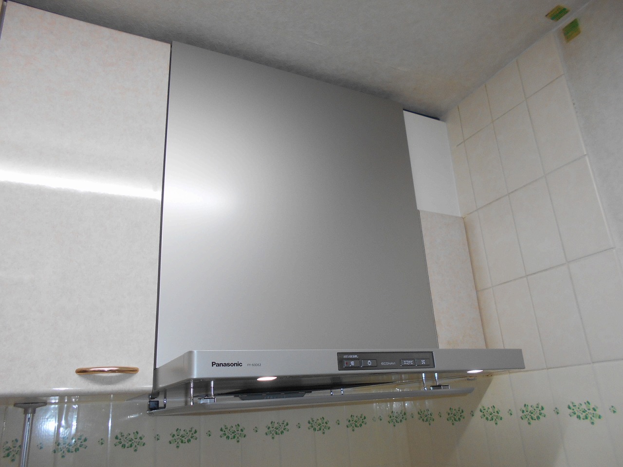 Panasonic製レンジフード FY-60DE2-S
