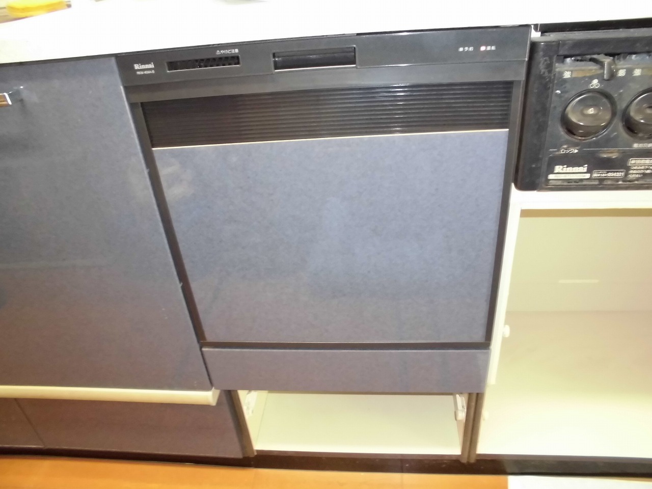 リンナイ製食器洗い乾燥機　RKW-404A-B
