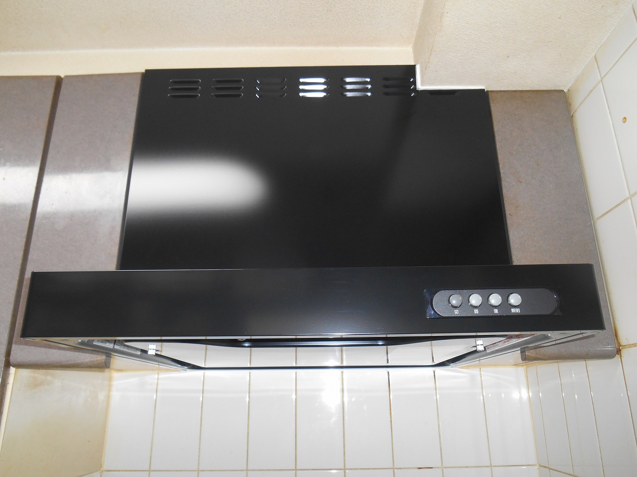 富士工業製レンジフード USR-3A-601L BK