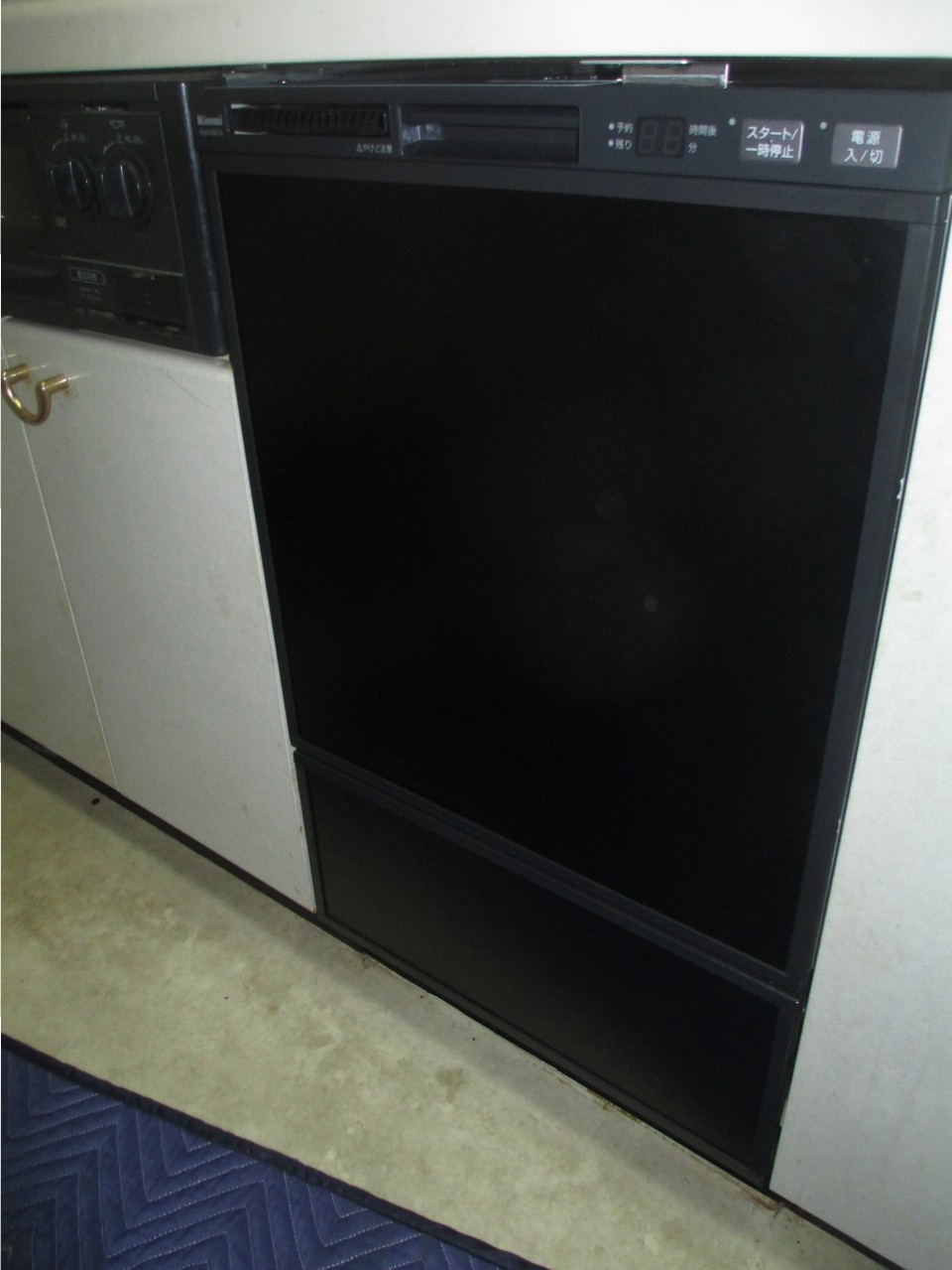 リンナイ製食器洗い乾燥機　RSW-F402C-B
