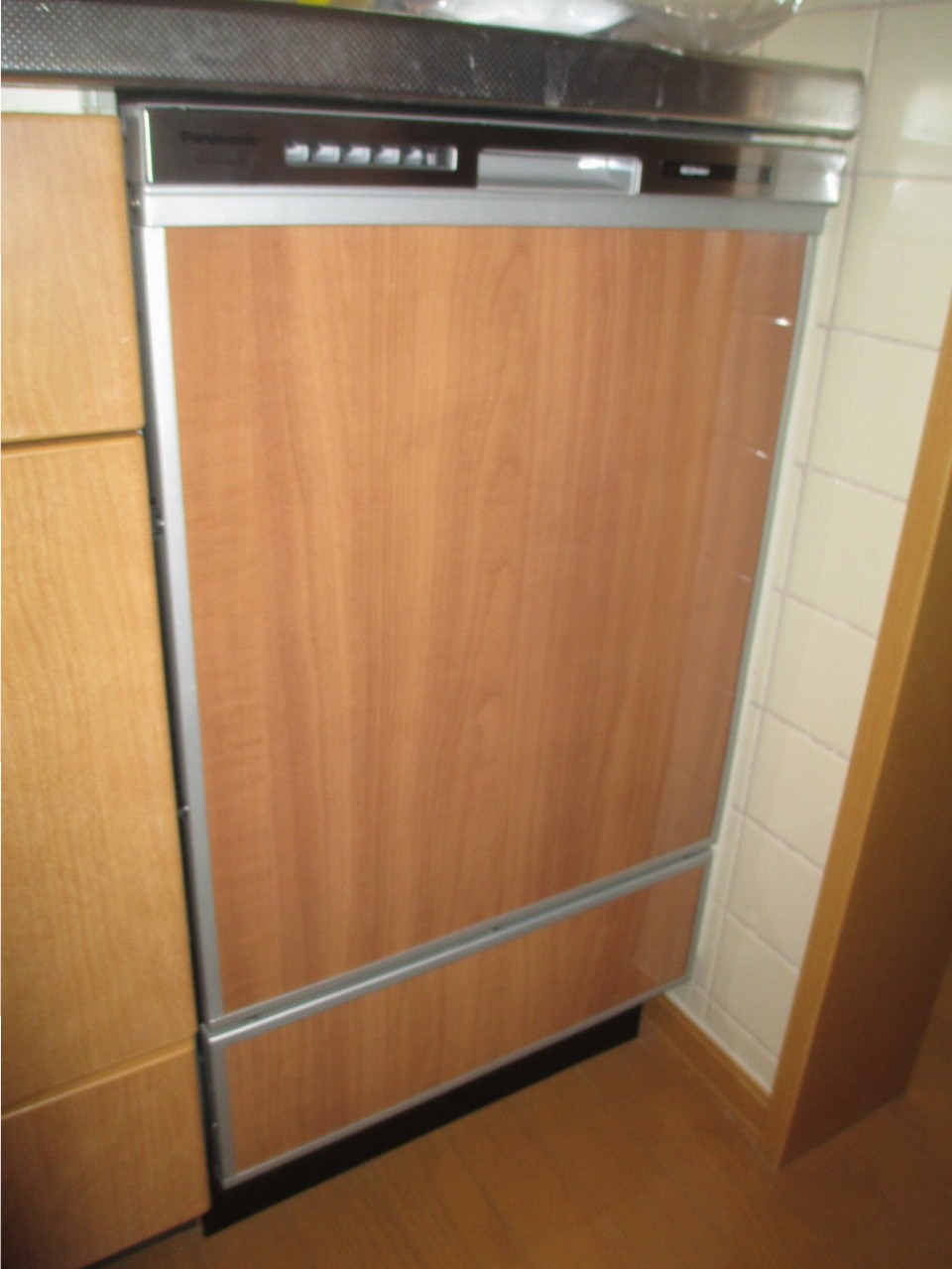 Panasonic製食器洗い乾燥機 NP-45MD7S
