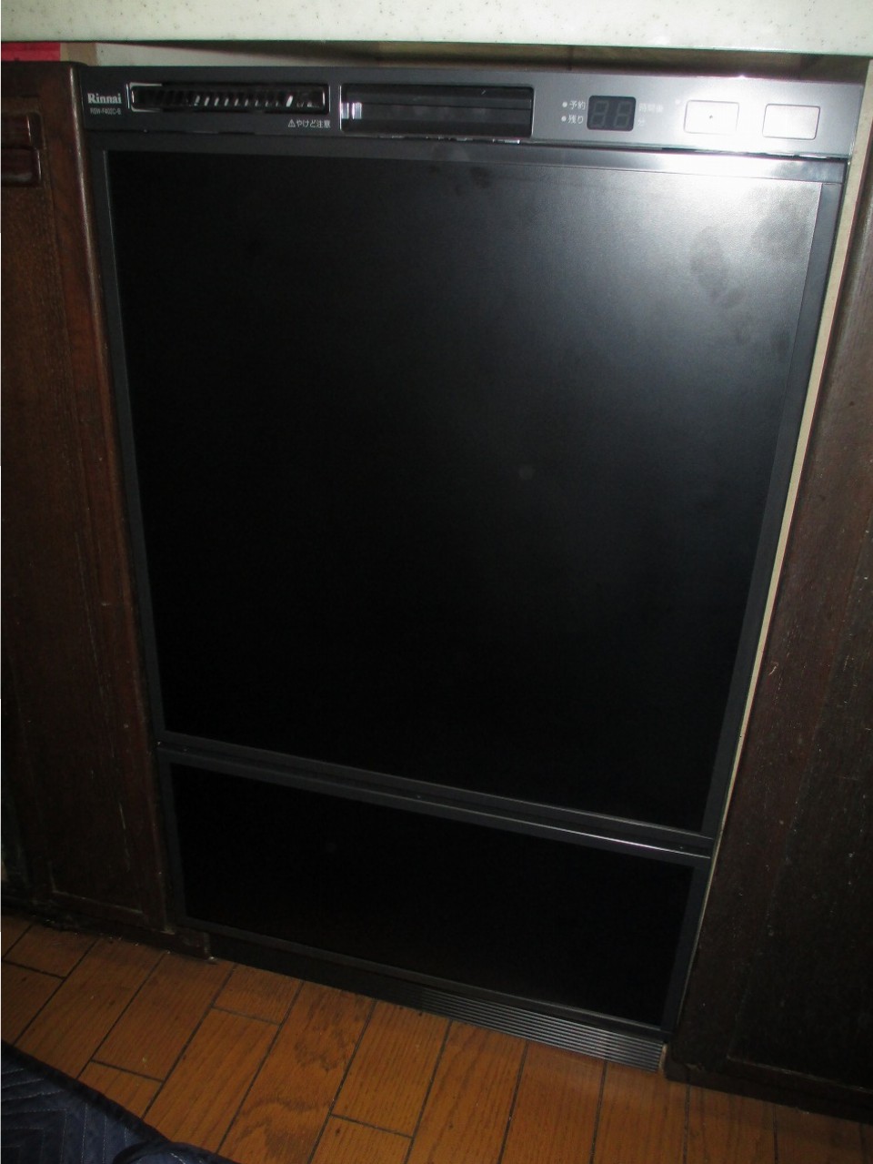 リンナイ製食器洗い乾燥機　RSW-F402C-B