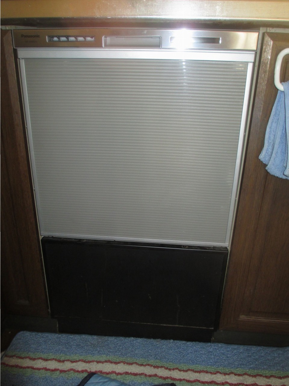Panasonic製食器洗い乾燥機 NP-45MS7S