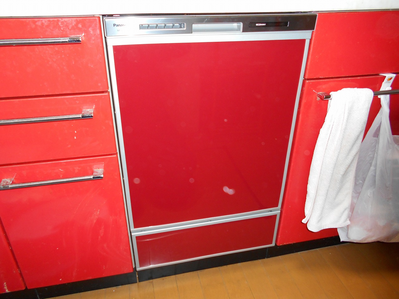 Panasonic製食器洗い乾燥機 NP-45MD7S