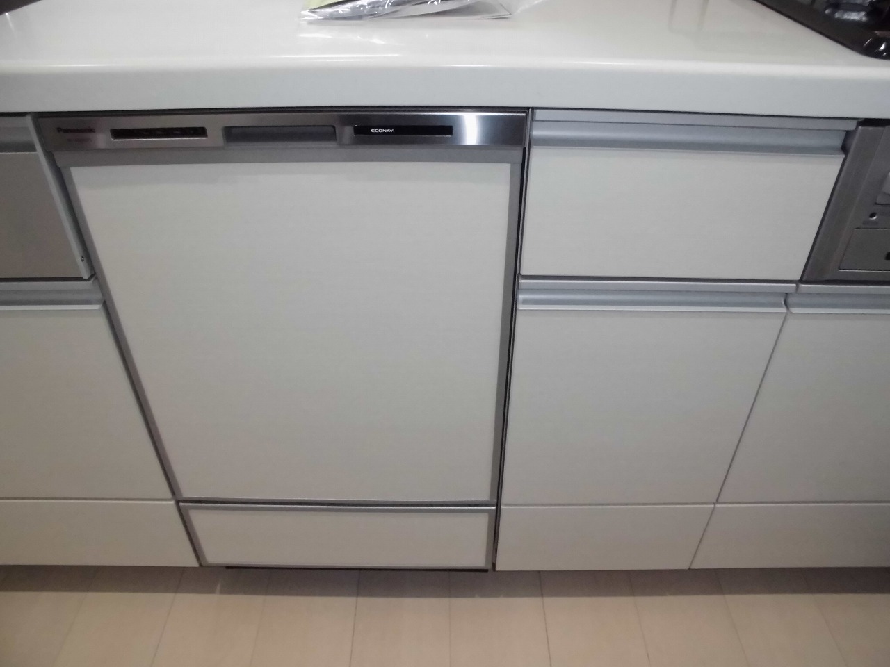 Panasonic製食器洗い乾燥機 NP-45MD7S