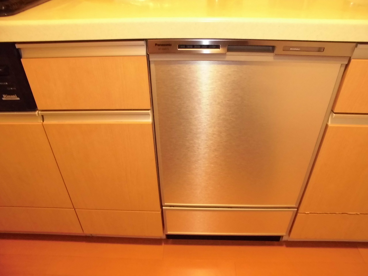 Panasonic製食器洗い乾燥機 NP-45MD7S