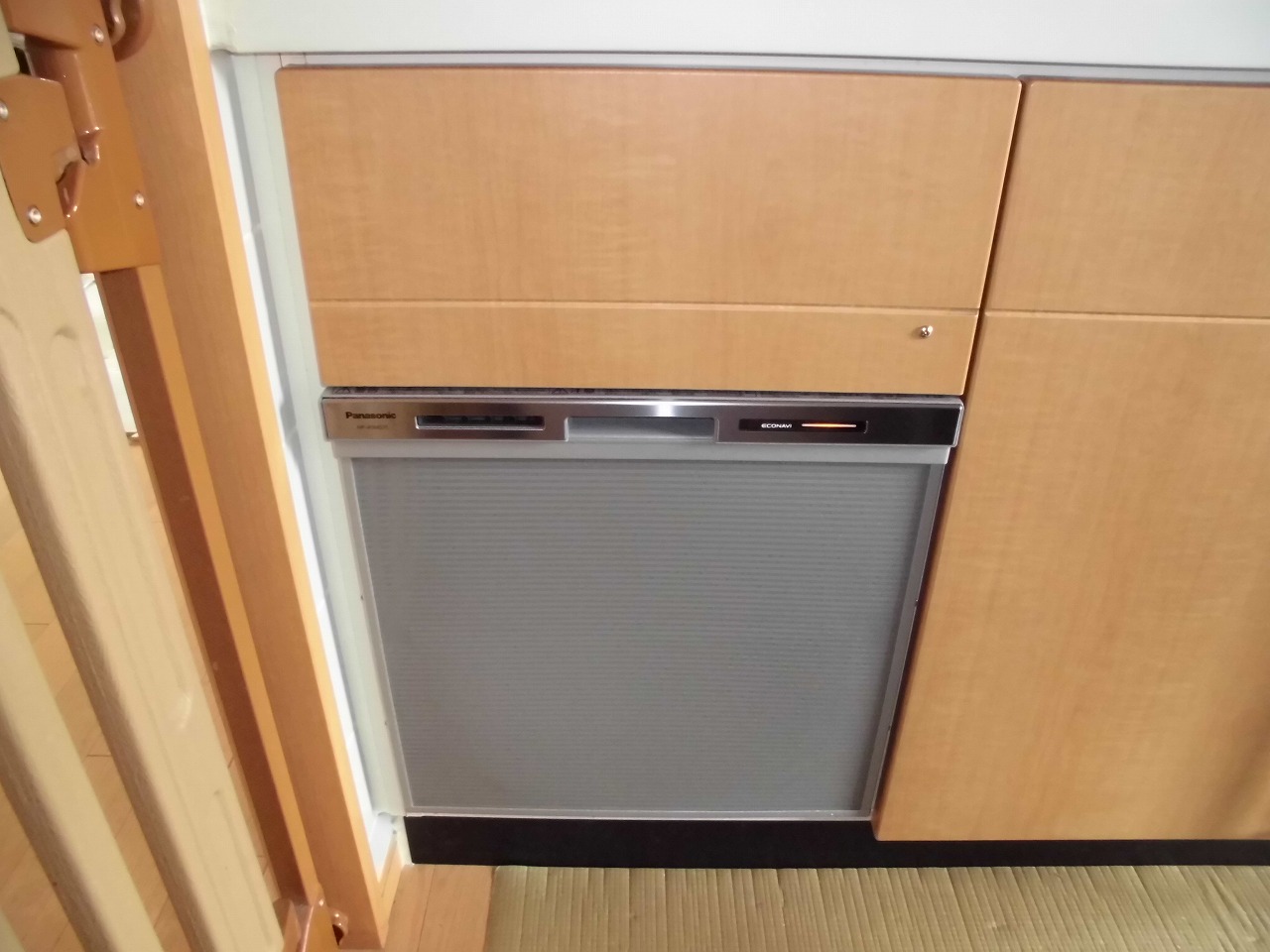 Panasonic製食器洗い乾燥機 NP-45MS7S
