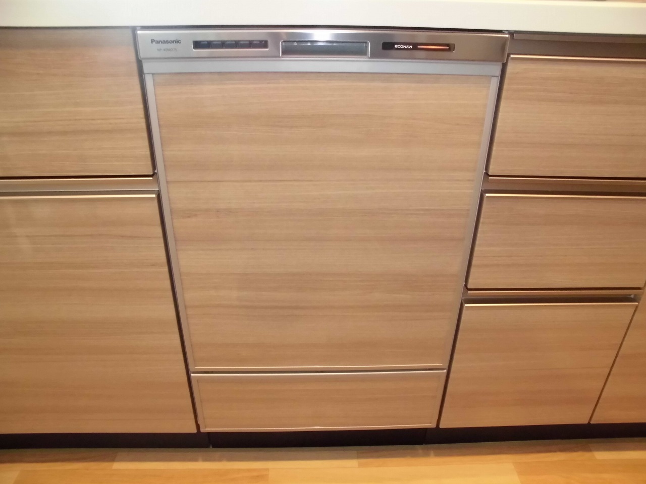 Panasonic製食器洗い乾燥機　NP-45MD7S