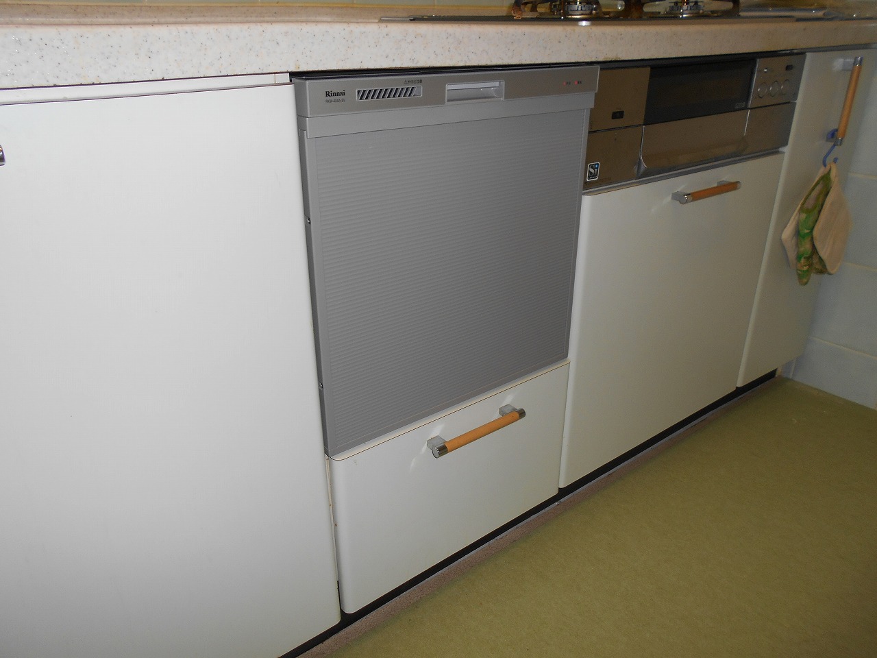 リンナイ製食器洗い乾燥機 RKW-404A-SV