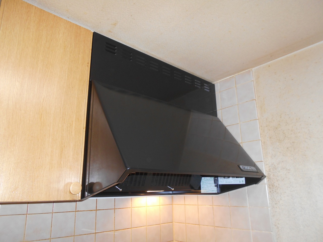 富士工業製レンジフード BDR-3HL-751BK