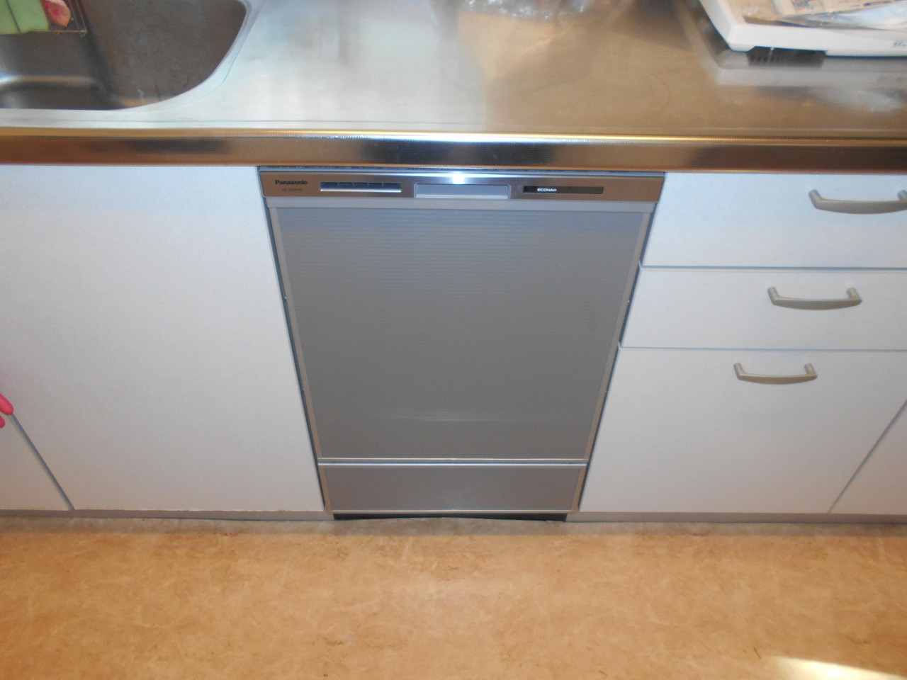 Panasonic製食器洗い乾燥機 NP-45MD8S