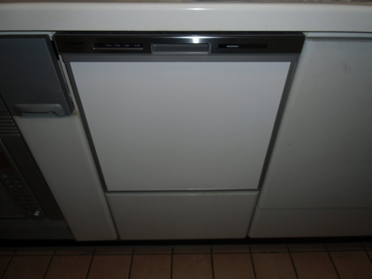 Panasonic製食器洗い乾燥機 NP-45MS8S