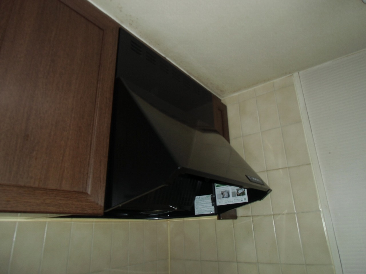 富士工業製レンジフード BDR-3HL-601BK　