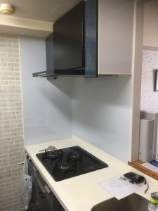 交換後コンロ、レンジフード