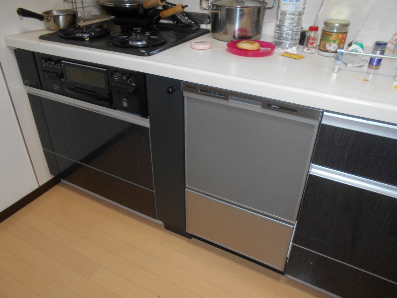 Panasonic製食器洗い乾燥機 NP-45MS8S