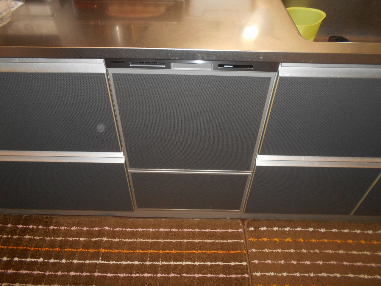 Panasonic製食器洗い乾燥機 NP-45MS8S