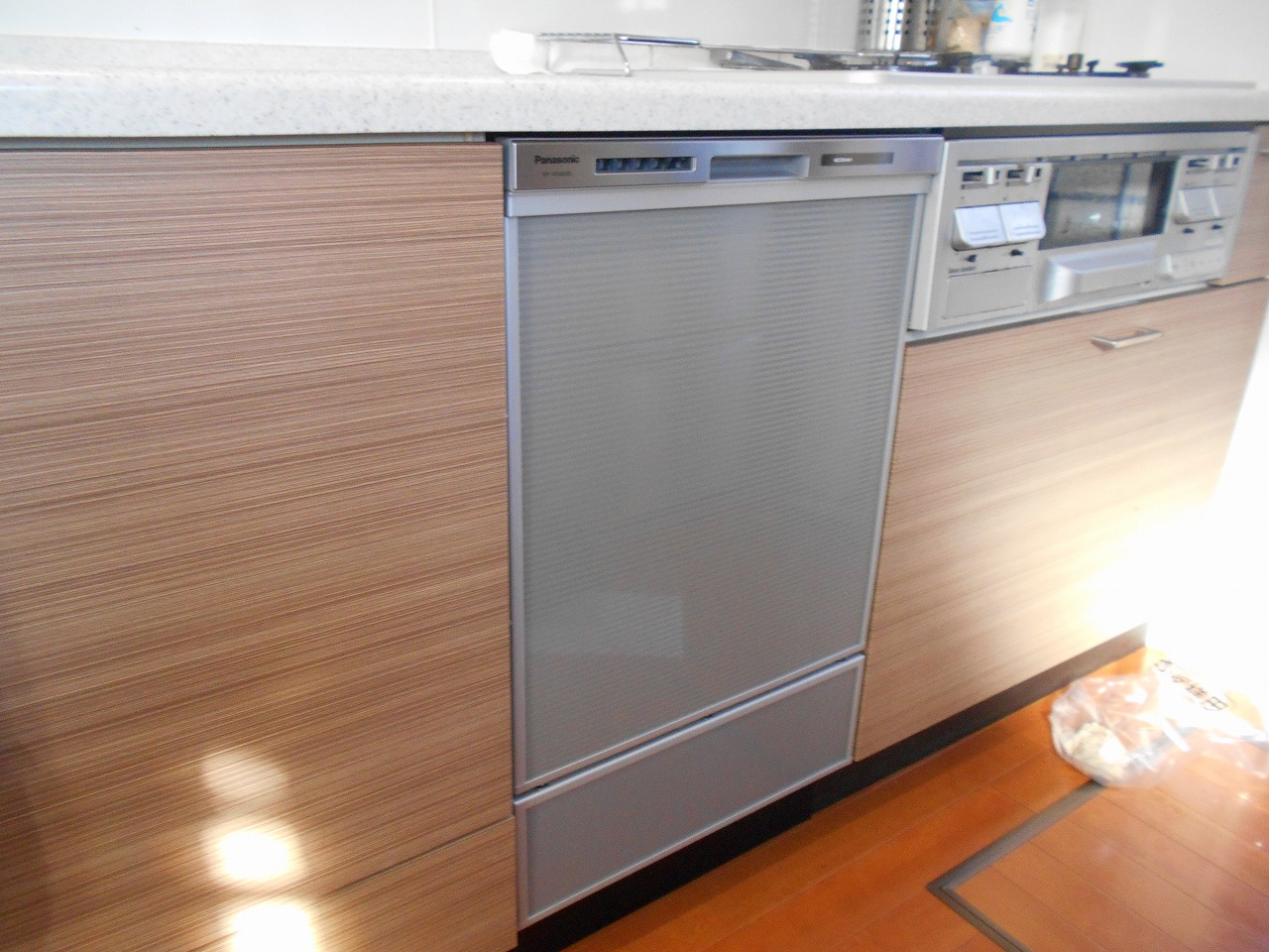 Panasonic製食器洗い乾燥機　NP-45MD8S