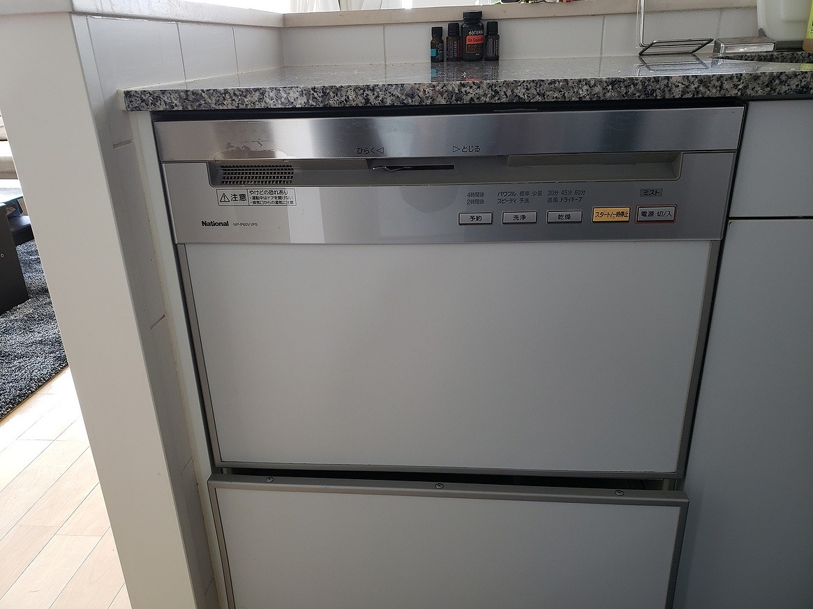 Panasonic製食器洗い乾燥機 NP-P60V1PKPK