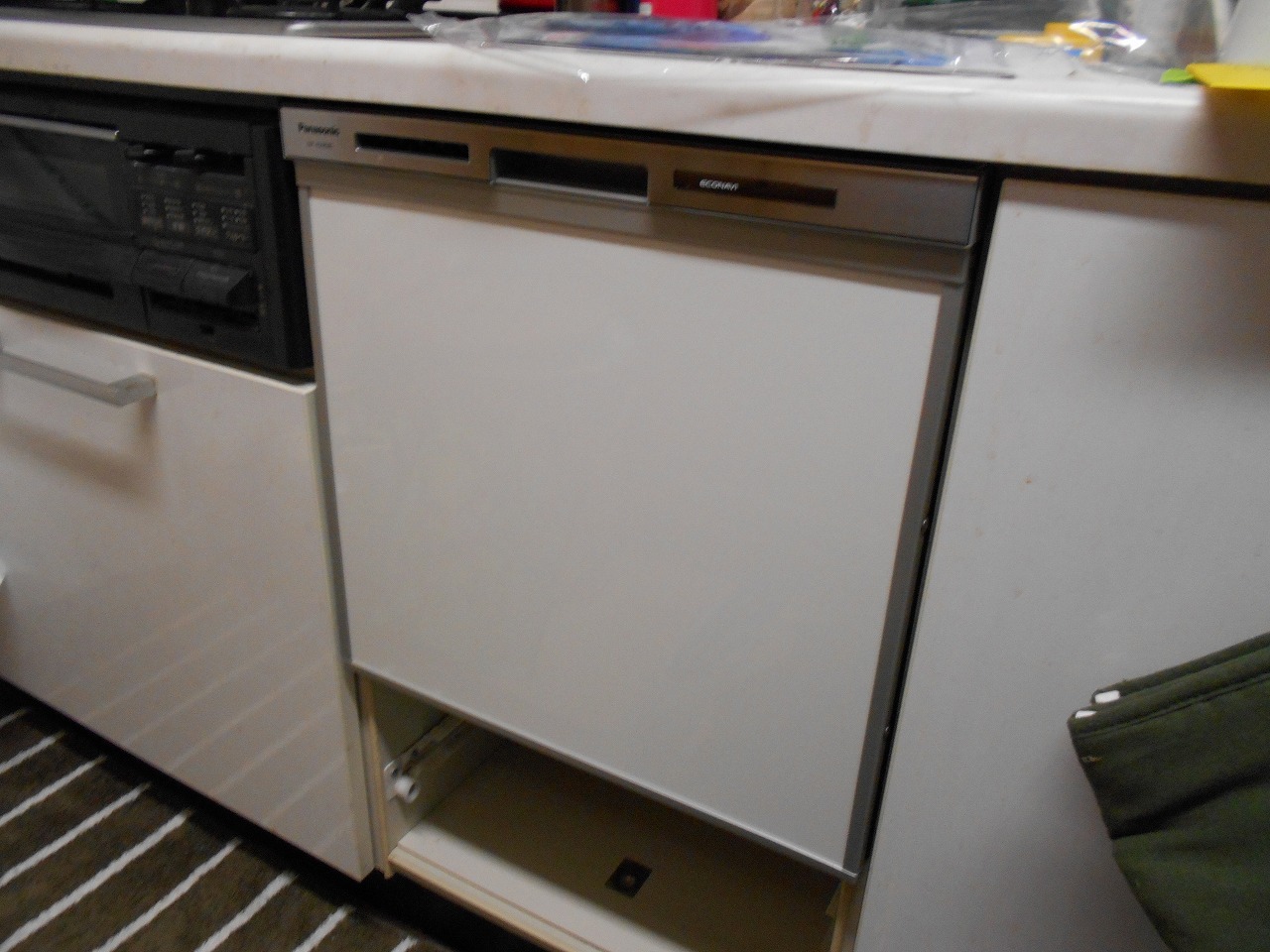 Panasonic製食器洗い乾燥機 NP-45MS8S