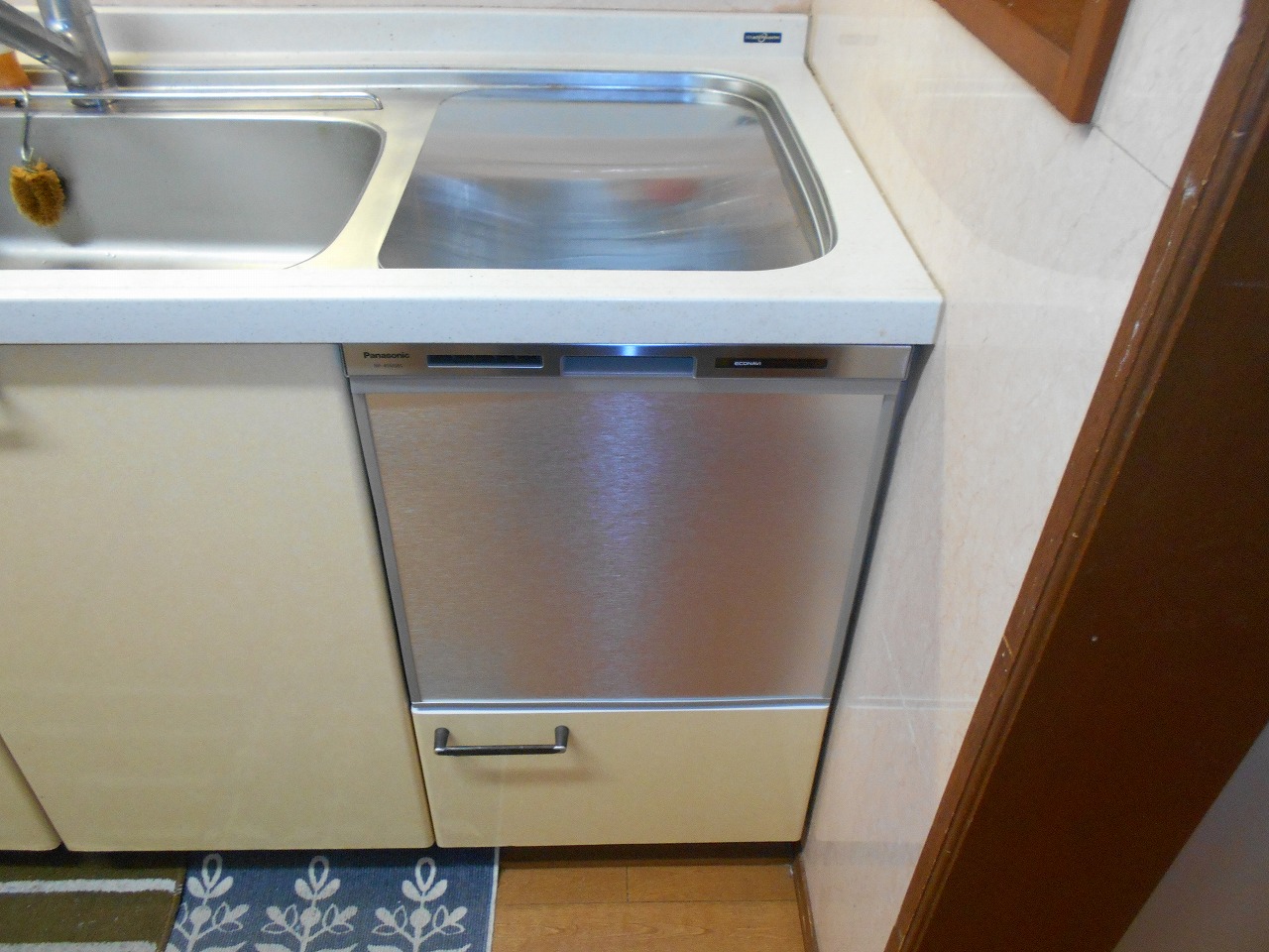 Panasonic製食器洗い乾燥機 NP-45MS8S