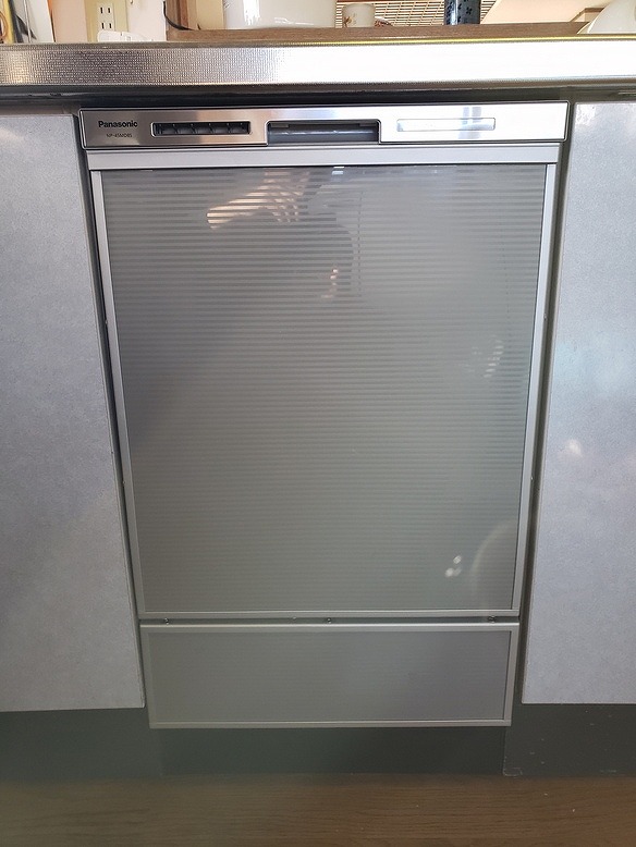 Panasonic製食器洗い乾燥機 NP-45MD8S