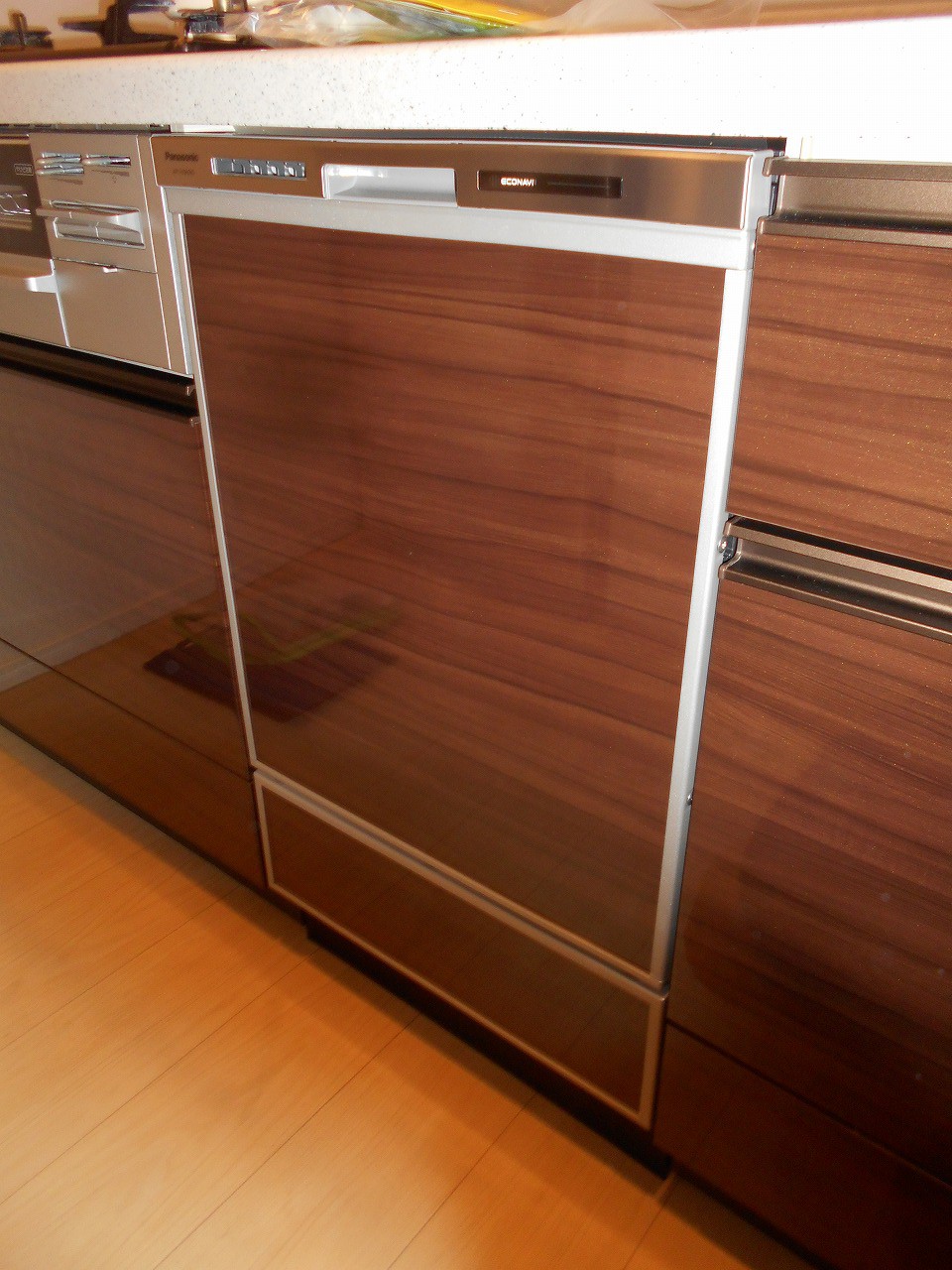 Panasonic製食器洗い乾燥機 NP-45MD8S
