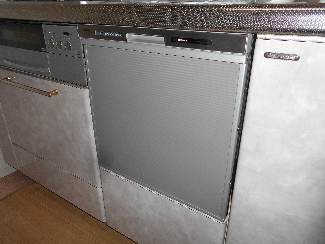 Panasonic製食器洗い乾燥機 NP-45MS8S