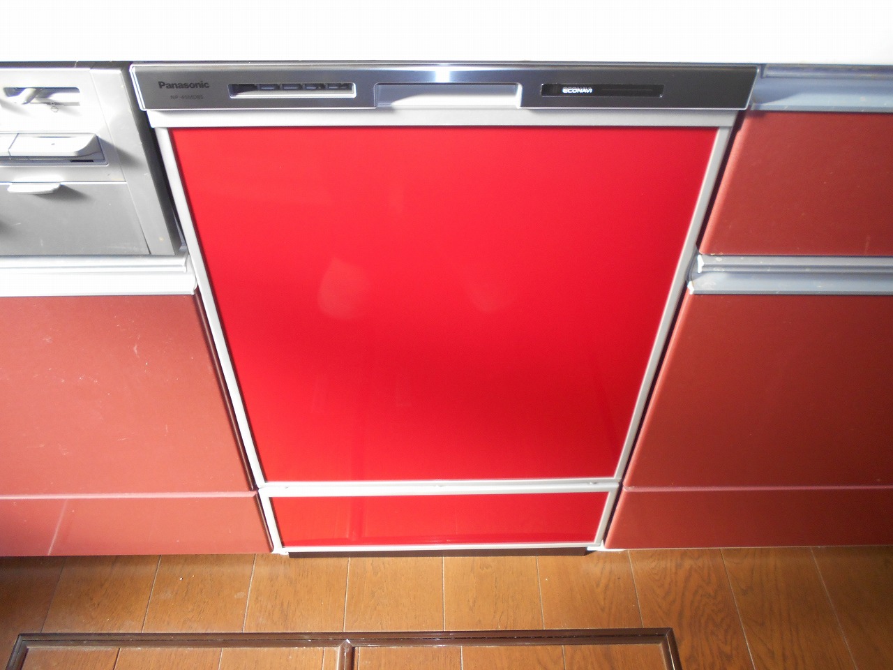 Panasonic製食器洗い乾燥機 NP-45MD8S