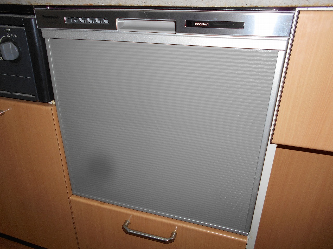 Panasonic製食器洗い乾燥機 NP-45MS8S