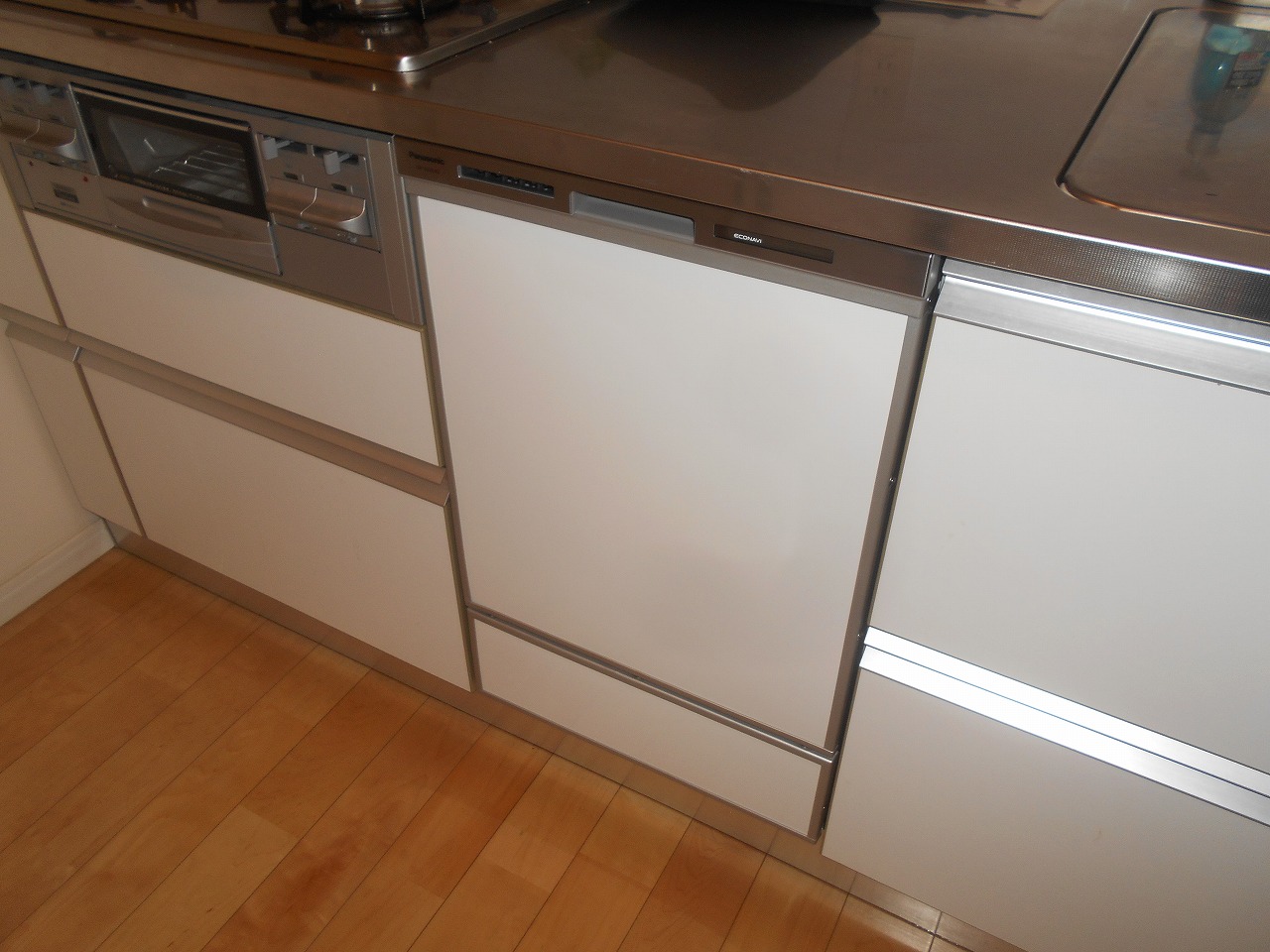 Panasonic製食器洗い乾燥機 NP-45MD8S