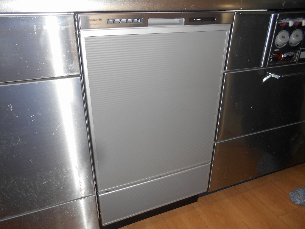 Panasonic製食器洗い乾燥機 NP-45MD8S