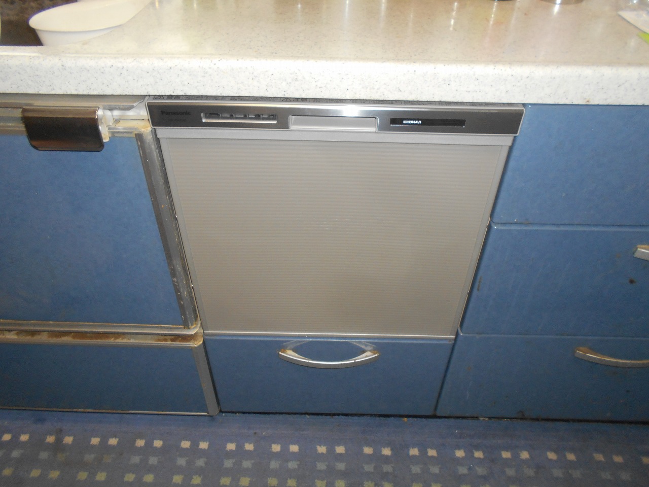 Panasonic製食器洗い乾燥機 NP-45MS8S
