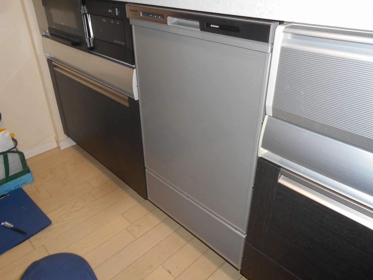 Panasonic製食器洗い乾燥機 NP-45MD8S