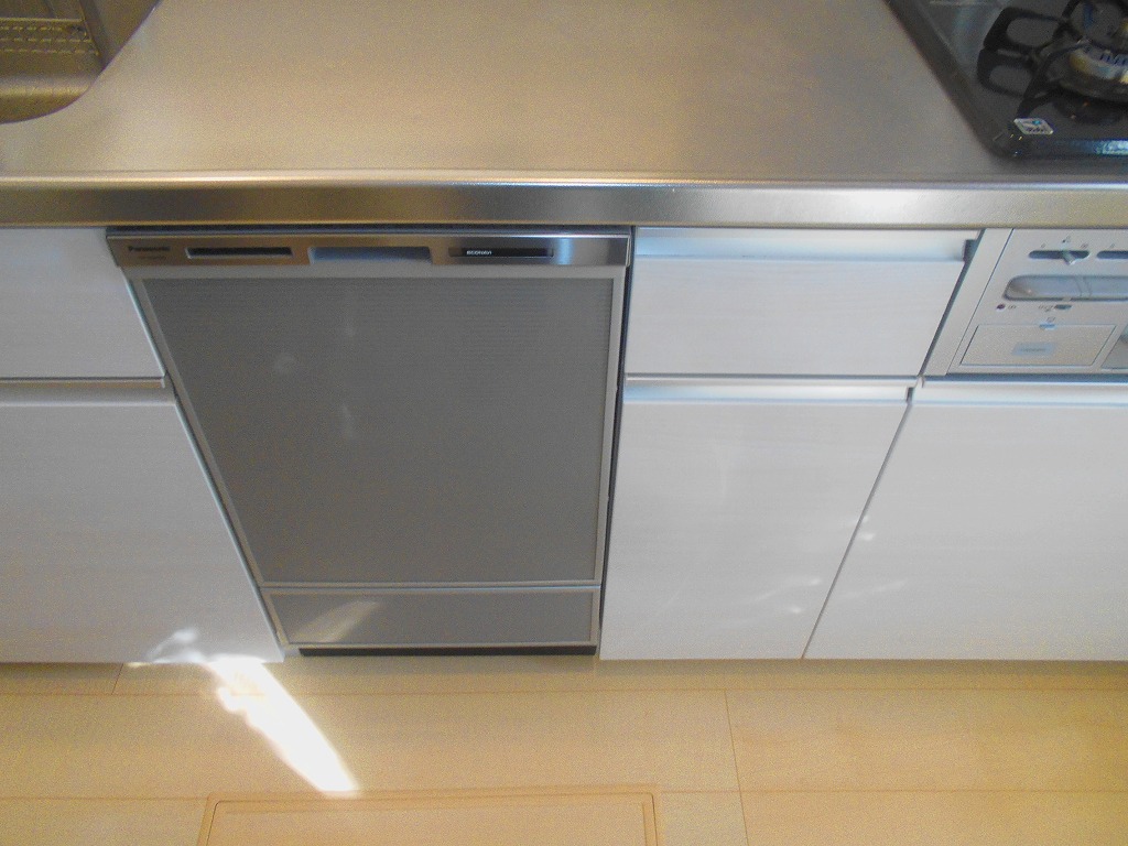 Panasonic製食器洗い乾燥機 NP-45MD8S