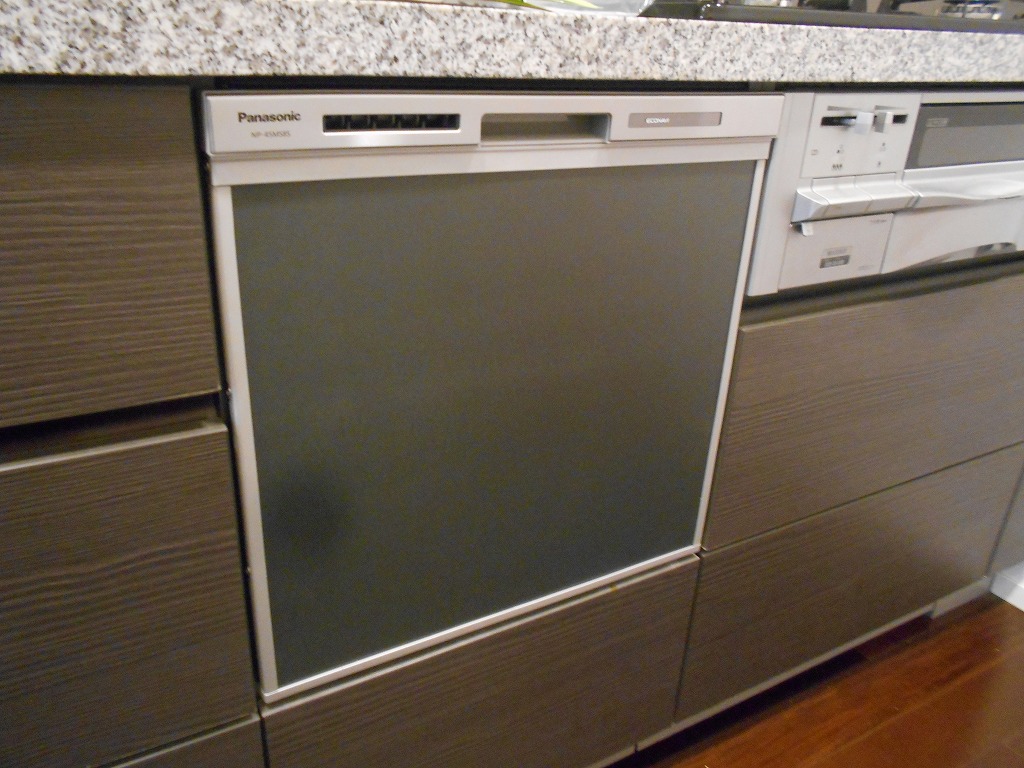 Panasonic製食器洗い乾燥機 NP-45MS8S