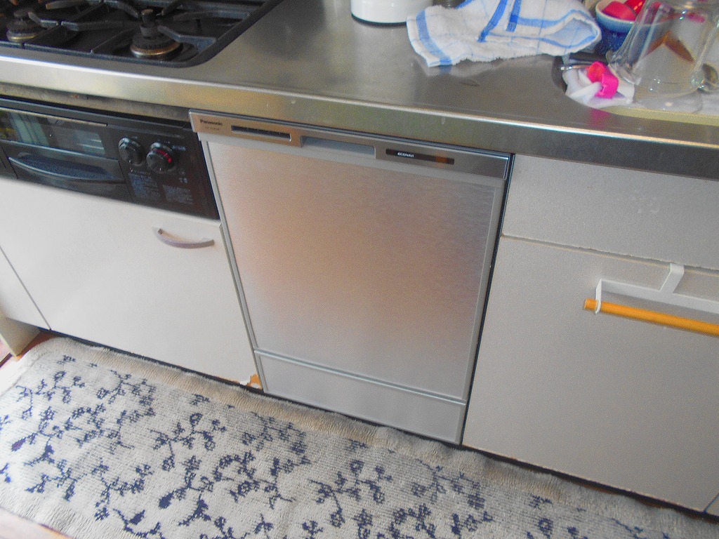 Panasonic製食器洗い乾燥機 NP-45MD8S